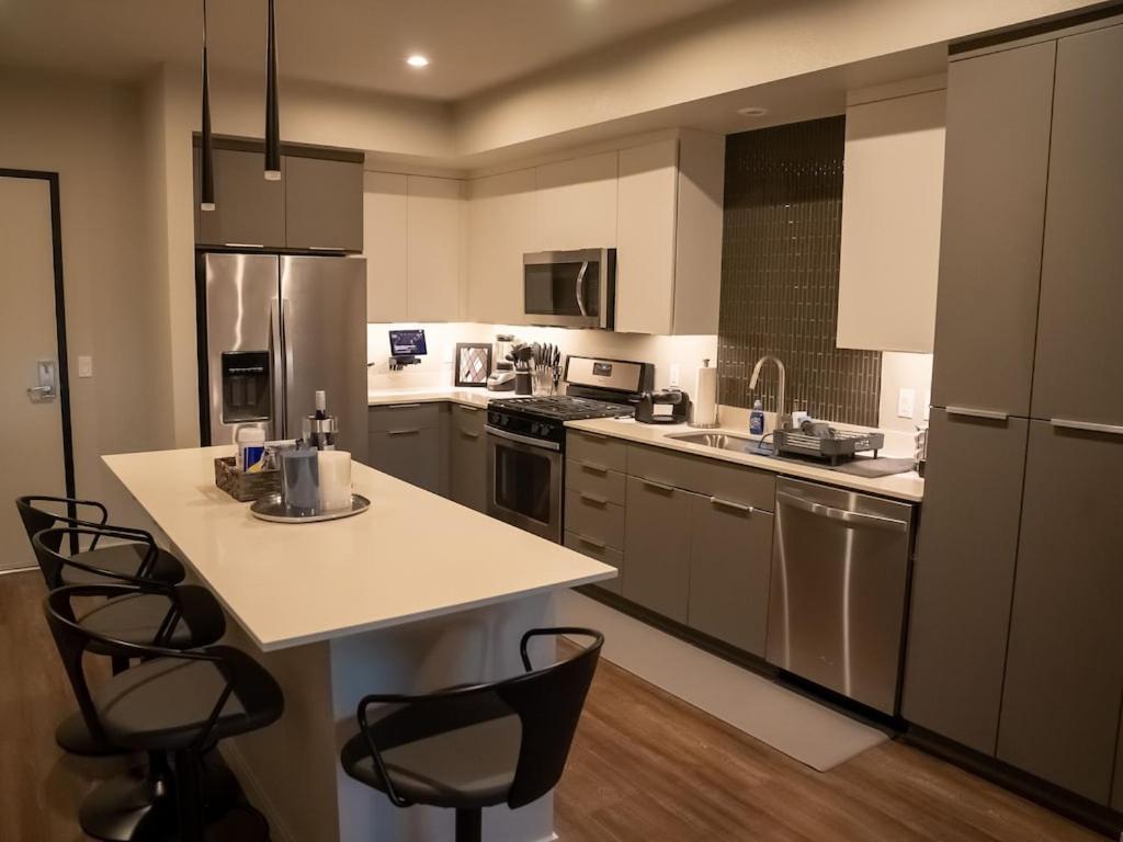 Smart & Luxurious ~ Mins To Disney ~ Queen Beds Anaheim Eksteriør billede