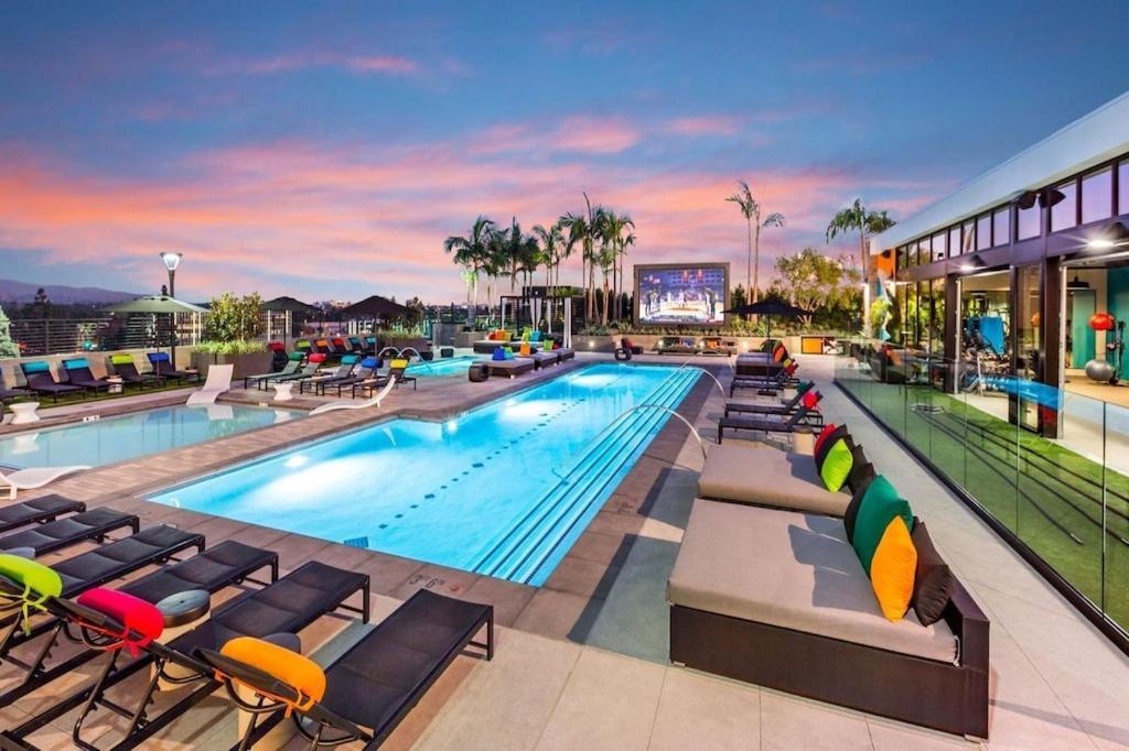 Smart & Luxurious ~ Mins To Disney ~ Queen Beds Anaheim Eksteriør billede